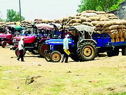 Stopping the rotation will open the gap in paddy procurement | रोटेशन थांबल्याने धान खरेदीतील घोळ उघडकीस