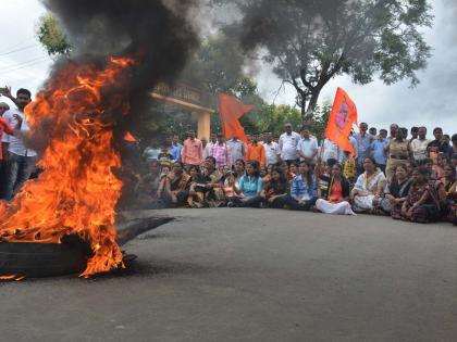  Violent turn of the movement in Sengawan | सेनगावात आंदोलनाला हिंसक वळण