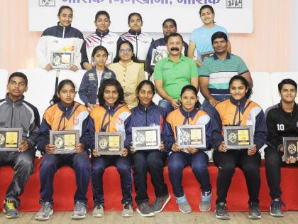 Manmad players selected in state team | मनमाडच्या खेळाडूंची राज्य संघात निवड