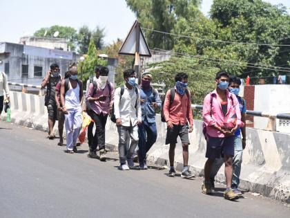 It is mandatory for the laborers to register with the tehsildar to go to the village | गावी जाण्यासाठी मजुरांना तहसीलदारांकडे नोंदणी बंधनकारक