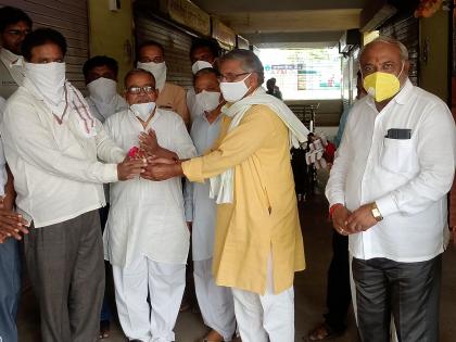 Reception of Karsevaks at Bodwad | बोदवड येथे कारसेवकांचा सत्कार