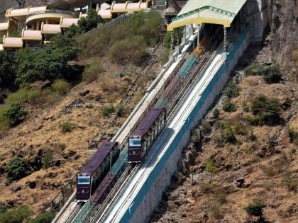  Ropeway service at the Saptashringi fort closed tomorrow | सप्तशृंगी गडावरील रोपवेसेवा बुधवारी बंद