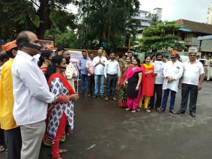 The protest by the Maratha community was carried out in Thane by the Maratha community | ठाण्यात २१ हुताम्यांना श्रंध्दाजली वाहून मराठा समाजाने केला शासनाचा निषेध