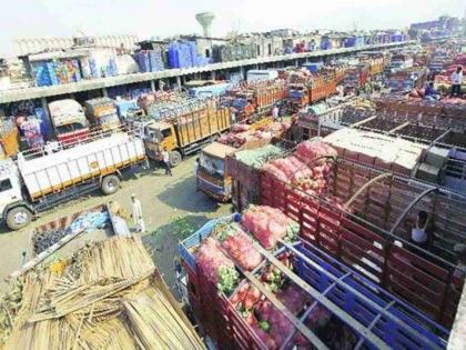 Increase buying and selling time in Kalmana vegetable market | कळमना भाजी बाजारात खरेदी-विक्री वेळ वाढवावी; अडतियांची मागणी