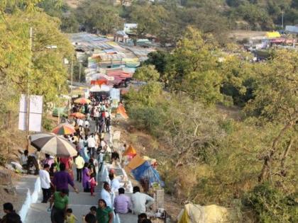 Record-breaking crowd outside, ignoring Corona rules | बहिरमात रेकॉर्डब्रेक गर्दी, कोरोना नियमाकडे दुर्लक्ष