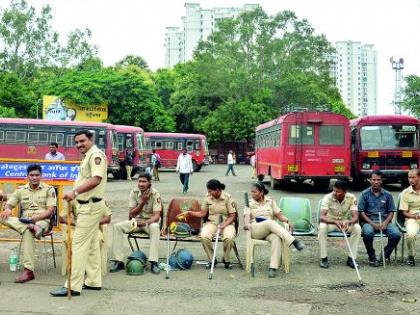 Maratha movement; Nagpur ST corporation gets 40 lakhs rupees loss | मराठा आंदोलन; नागपूर एसटी महामंडळाला ४० लाखांचा फटका