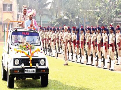 Maharashtra Day celebrations in Raigad district | रायगड जिल्ह्यात महाराष्ट्र दिन उत्साहात साजरा