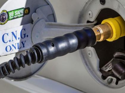 CNG also in line with petrol; Petrol Rs 106 per liter and CNG Rs 114 per kg | सीएनजीदेखील पेट्रोलच्या पंक्तीत; पेट्रोल १०६ रुपये लिटर तर सीएनजी ११४ रुपये किलो