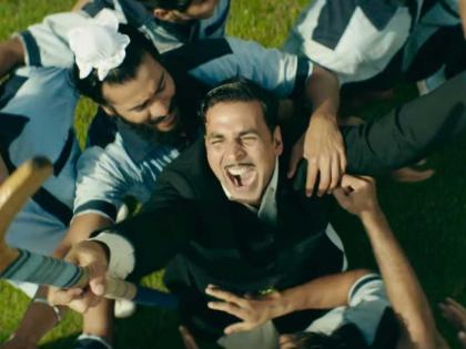  Feeling Of Gold: Before the release of 'Gold', Akshay Kumar shared 'Golden' video | Feeling Of Gold : ‘गोल्ड’च्या रिलीजपूर्वी अक्षय कुमारने शेअर केला ‘गोल्डन’ व्हिडिओ, एकदा तरी पाहाच!!