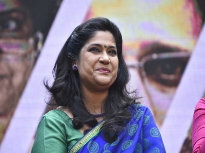 Renuka Shahane getting frustrated because of Bigg Boss Marathi 2 contestant Kishori Shahane's surname | 'बिग बॉस मराठी२'च्या 'या' सदस्यामुळे रेणुका शहाणेंना झाला नाहक मनस्ताप
