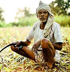 Excise for the debt of three farmers in the step | दर्यापुरातील तीन शेतकºयांचे कर्ज माफ