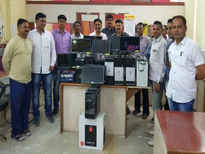 LCB was stolen from the stolen computer | धुळ्यातून चोरीला गेलेले संगणक एलसीबीने पकडले