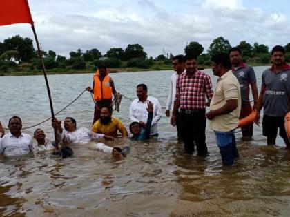 Movement in Soygaon Girana river bank | सोयगाव गिरणा नदीपात्रात आंदोलन