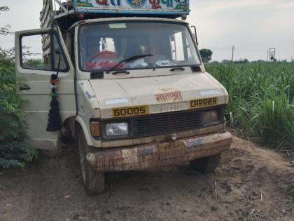 The theft of sand from the Manganga river basin continues | महसूलची कारवाई : माणगंगा नदीपात्रात वाळू चोरीचा धडाका सुरुच