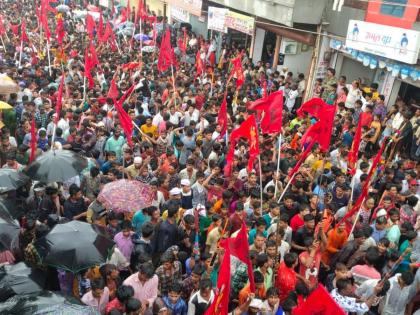 For native people, the rally rains even in the rain | मुळनिवासी दिनानिमित्त धो धो पावसातही रॅलीचा जल्लोष