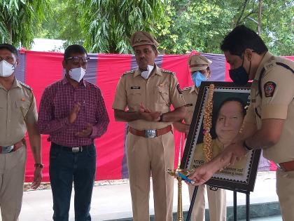 Police-People Relationship of Blood - District Superintendent of Police Manoj Patil, Inauguration of Lokmat's Blood Donation Campaign at Police Headquarters | पोलिस आणि जनतेचे नाते रक्ताचे- जिल्हा पोलीस अधिक्षक मनोज पाटील, लोकमतच्या रक्तदान अभियानाचे पोलीस मुख्यालयात उदघाटन Police-People Relationship of Blood - District Superintendent of Police Manoj Patil, Inauguration of Lokmat's Blood Donation Campaign at Police Headquarters | पोलिस आणि जनतेचे नाते रक्ताचे- जिल्हा पोलीस अधिक्षक मनोज पाटील, लोकमतच्या रक्तदान अभियानाचे पोलीस मुख्यालयात उदघाटन