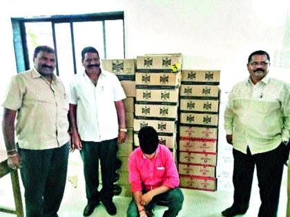 Indigo car seized over three and a half lakhs of illicit liquor on the Mumbai-Agra highway | मुंबई-आग्रा महामार्गावर साडेतीन लाखांचा अवैध मद्यसाठा जप्त इंडिगो कार पकडली