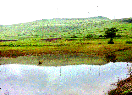 Many villages have been drained in the famine | ऐन दुष्काळातही अनेक गावं जलयुक्त Many villages have been drained in the famine | ऐन दुष्काळातही अनेक गावं जलयुक्त