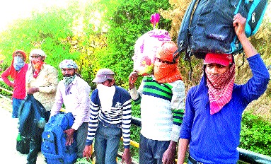 Six young men set foot in Lucknow | लखनौला पायी निघालेले सहा तरु ण