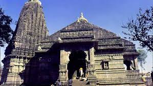 Shukshukat in Trimbakeshwar city | त्र्यंबकेश्वर शहरात शुकशुकाट