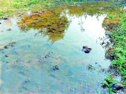 Difficulty with the farmers taking water through the engine | इंजिनद्वारे पाणी घेणाऱ्या शेतकऱ्यांना अडचणऱ्यां