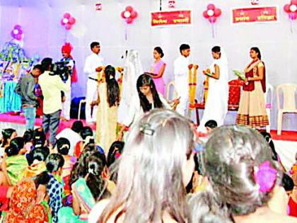 22 couples married in secular mass marriage ceremony | सर्वधर्मिय सामूहिक विवाह सोहळ्यात २२ जोडपी विवाहबद्ध