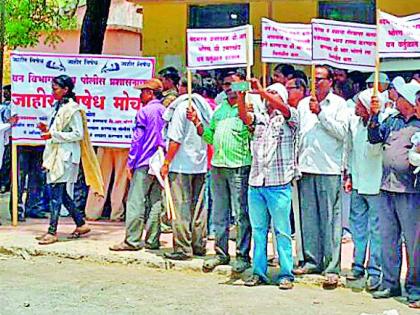 Journalists' silent march at Umarkhed | उमरखेड येथे पत्रकारांचा मूक मोर्चा