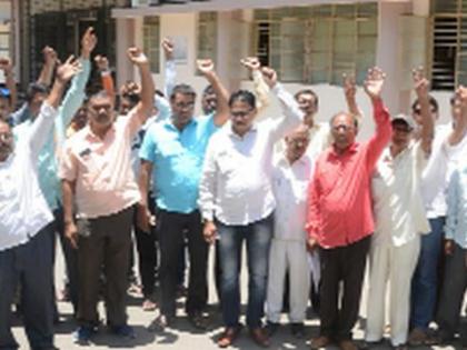Murder of the rape convict will be hanged | बलात्कार करणाºया नराधमास फाशी द्या Murder of the rape convict will be hanged | बलात्कार करणाºया नराधमास फाशी द्या