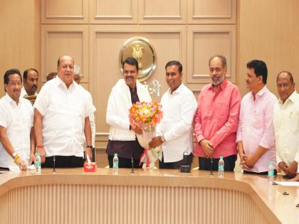 Keep the Mahayuti united in Gokul Chief Minister Devendra Fadnavis’s advice | Kolhapur: बांधा एकच चंग; ‘गोकुळ’मध्ये महायुती ठेवा एकसंध; मुख्यमंत्र्यांचा कानमंत्र Keep the Mahayuti united in Gokul Chief Minister Devendra Fadnavis’s advice | Kolhapur: बांधा एकच चंग; ‘गोकुळ’मध्ये महायुती ठेवा एकसंध; मुख्यमंत्र्यांचा कानमंत्र