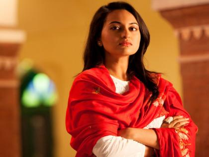 actress sonakshi sinha issues an official statement on the non bailable warrant-rumours | हे एका दृष्टाचं काम..., ‘वॉरंट’च्या बातम्यांवर सोनाक्षी सिन्हानं सोडलं मौन