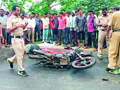 Youth killed in a truck-bike accident, one injured | ट्रक-दुचाकी अपघातात युवक ठार, एक जखमी