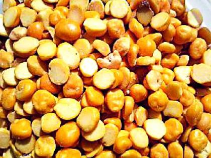 Chana and Urad Dal are not available | चणा व उडीद डाळ पोहोचलीच नाही