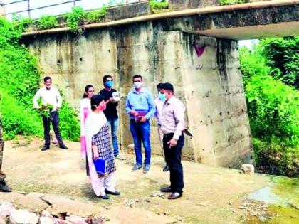 The old bridge of Pangoli became a dam now | पांगोलीचा जुना पूल झाला आता बंधारा