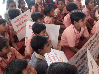 There are no teachers to teach the Panjdev district school | पांझणदेवच्या जि प शाळेला शिकवायला शिक्षक नाहीत