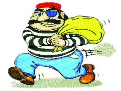 Ozhar is in five places burglary | ओझरला पाच ठिकाणी घरफोडी