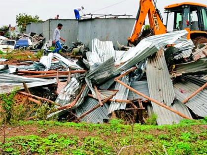 Municipal encroachment removal campaign in Taydenagar | तायडेनगरात पालिकेची अतिक्रमण हटाव मोहीम