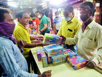 Permission given earlier, appeal not to crack the firecrackers now | आधी दिली परवानगी, आता फटाके फोडू नका असे आवाहन