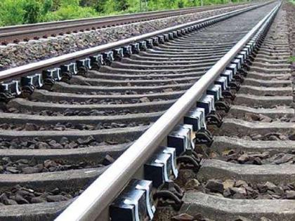 Railway system alerted for 'hair crack' on track | ‘हेअर क्रॅक’साठी सतर्क झाली रेल्वेची यंत्रणा