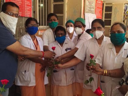 CoronaVirus Lockdown: Celebrate Nurses Day in Savitribai | CoronaVirus Lockdown : सावित्रीबाईमध्ये परिचारिका दिन साजरा