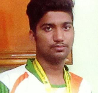 Omkar Patil silver in Asian Thay-Boxing Championship | आशियाई थाय-बॉक्सिंग स्पर्धेत ओमकार पाटीलला रौप्य