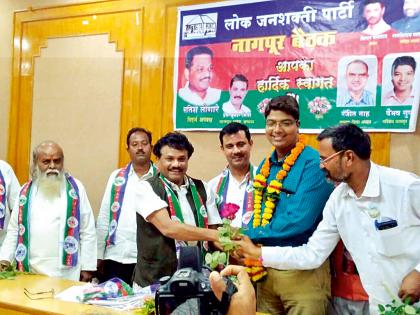 Lokjan Shakti will come down to Vidarbha's movement | लोकजनशक्ती उतरणार विदर्भाच्या आंदोलनात