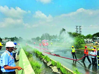 When the gas leakage from the tanker ... | टँकरमधून गॅस लिकेज होतो तेव्हा...