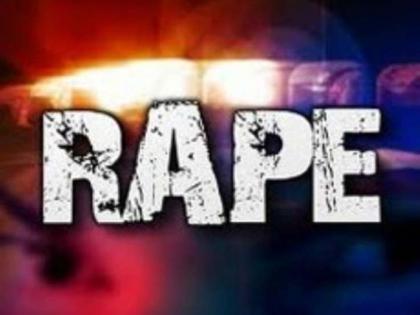 17-year-old girl abducted and gang-raped | खळबळजनक! १७ वर्षीय मुलीचे अपहरण करून गुन्हेगारांच्या टोळीचा सामुहिक बलात्कार