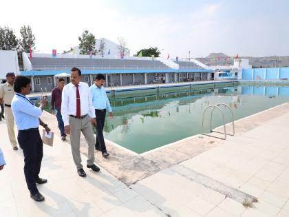 University swimming pool open to city residents : After three years, the pool's fortunes have brightened | शहरवासीयांसाठी विद्यापीठाचा जलतरण तलाव खुला : तीन वर्षांनंतर तलावाचे भाग्य उजळले