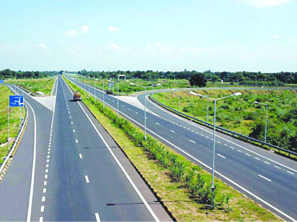 Surat - Chennai Greenfield Corridor will pass through 59 villages in Solapur district; Know the names of the villages | सुरत - चेन्नई ग्रीनफिल्ड कॉरिडॉर सोलापूर जिल्ह्यातील ५९ गावांमधून जाणार; जाणून घ्या गावांची नावे