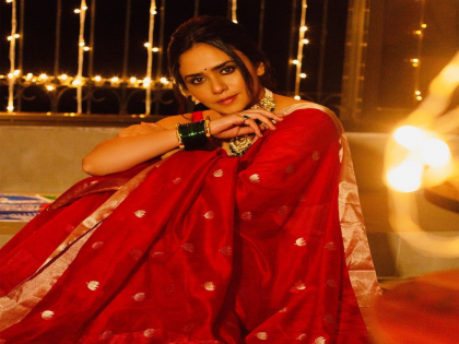 Amrita khanwilkar's diwali special Photoshoot goes Viral | अमृता खानविलकरचे दिवाळी स्पेशल फोटोशूट व्हायरल, अभिनेत्रीवर खिळल्या साऱ्यांच्या नजरा