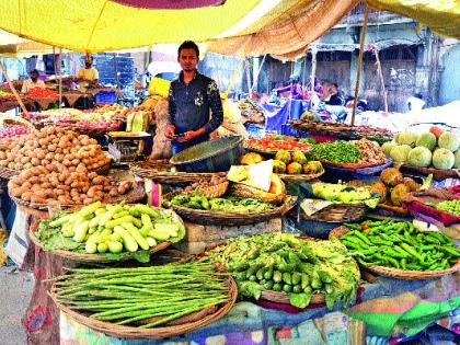 Demand for weekly market start | आठवडे बाजार सुरू करण्याची मागणी