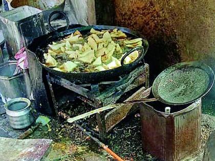 Recycling of oil for the food frying | खाद्यपदार्थ तळण्याकरिता तेलाचा सर्रास पुनर्वापर