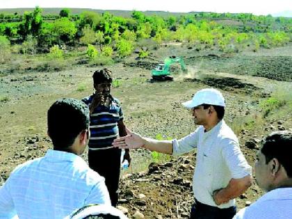 Use of river plowing in Achchalpur taluka for raising the water level | जलस्तर उंचविण्यासाठी अचलपूर तालुक्यात नदी नांगरण्याचा प्रयोग