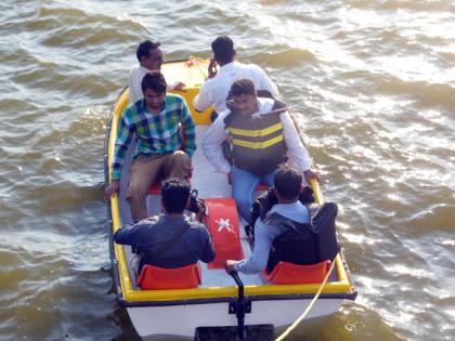 Boating in a moti lake like Mahabaleshwar | महाबळेश्वरसारखे मोती तलावात बोटिंग